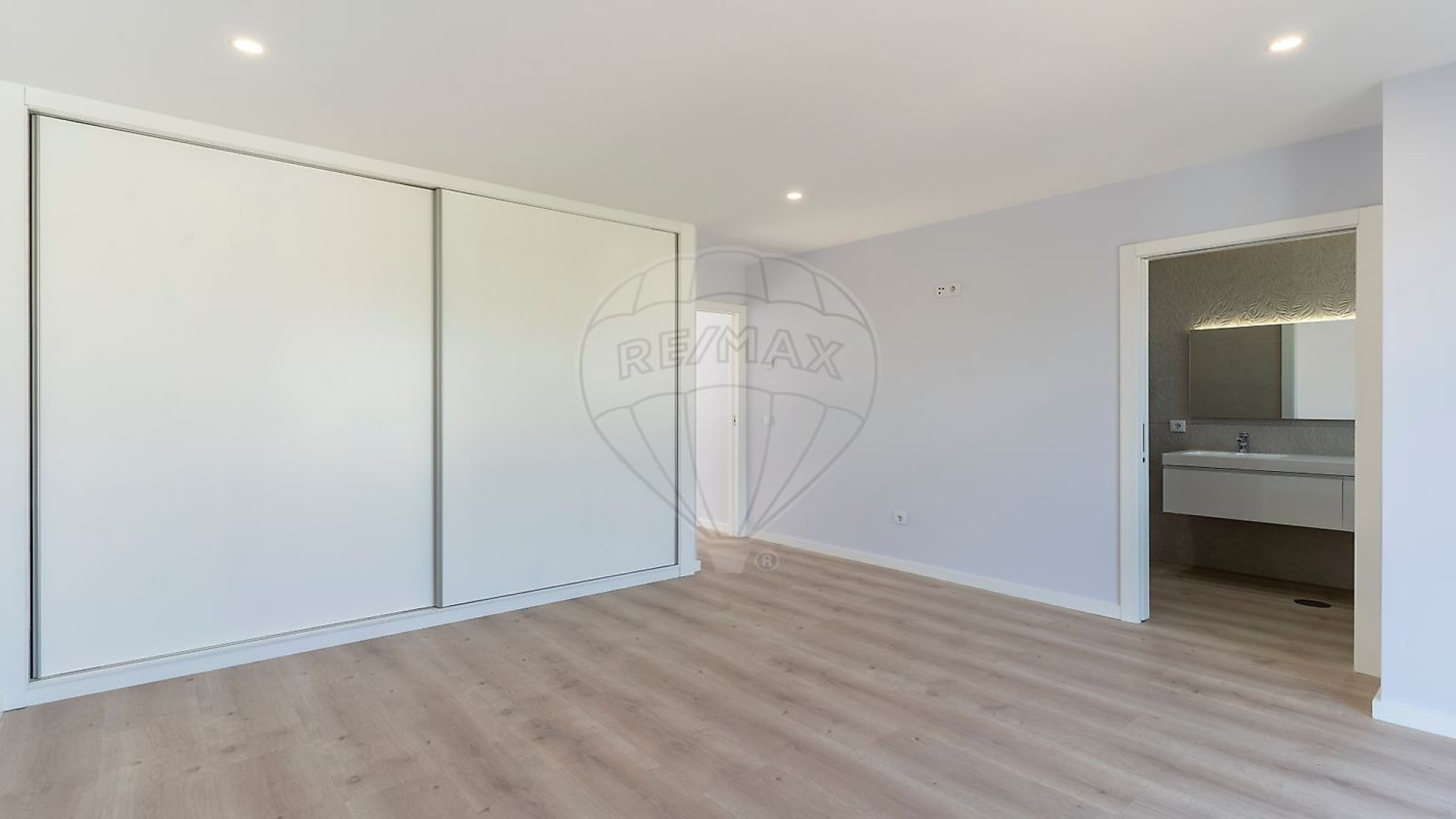 Aradas - Aveiro, 4 Bedrooms Bedrooms, 0 ,3 BathroomsBathrooms,Villa,For Sale,0,1159