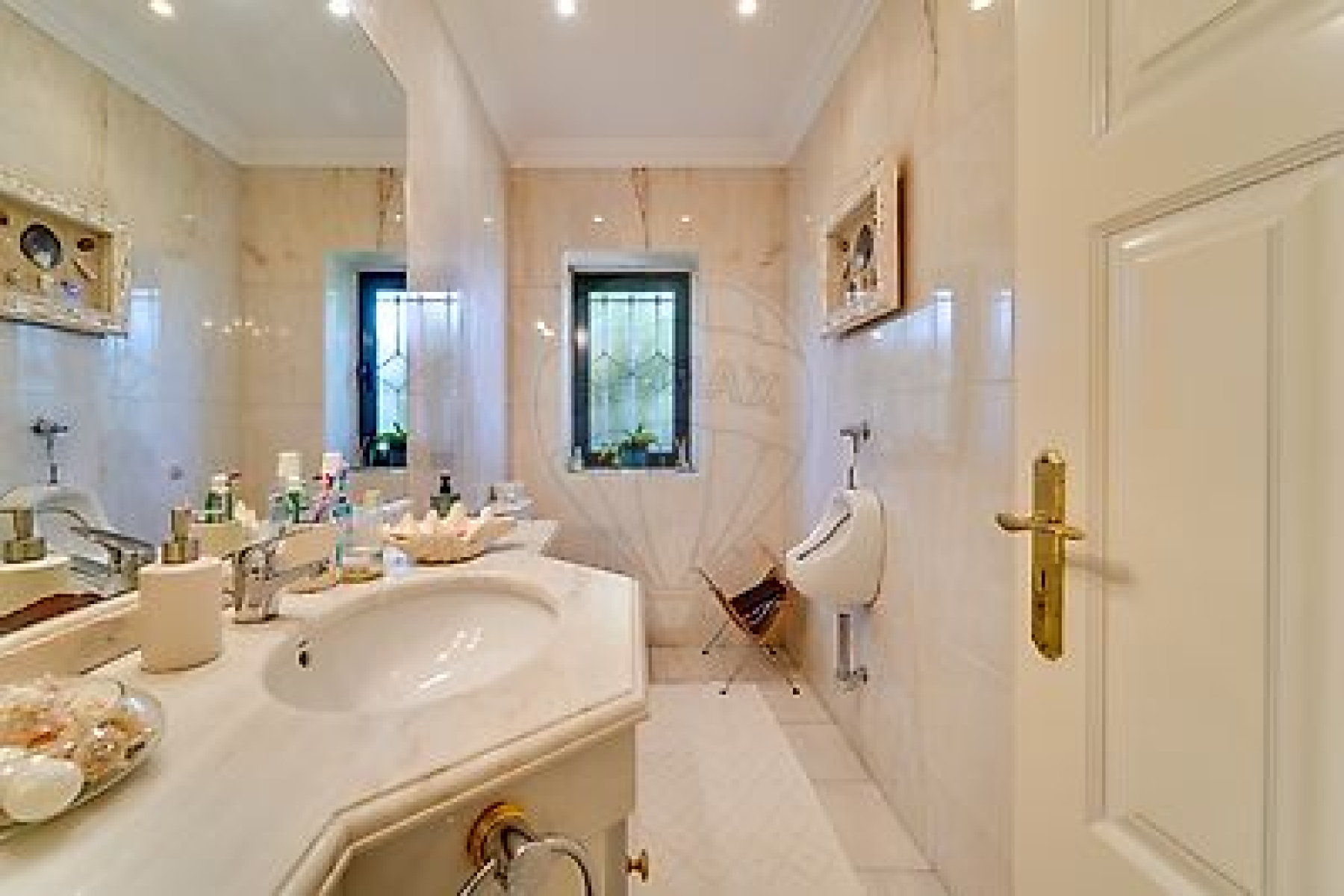 Aveiro - Esgueira, 5 Bedrooms Bedrooms, 0 ,6 BathroomsBathrooms,Villa,For Sale,0,1018