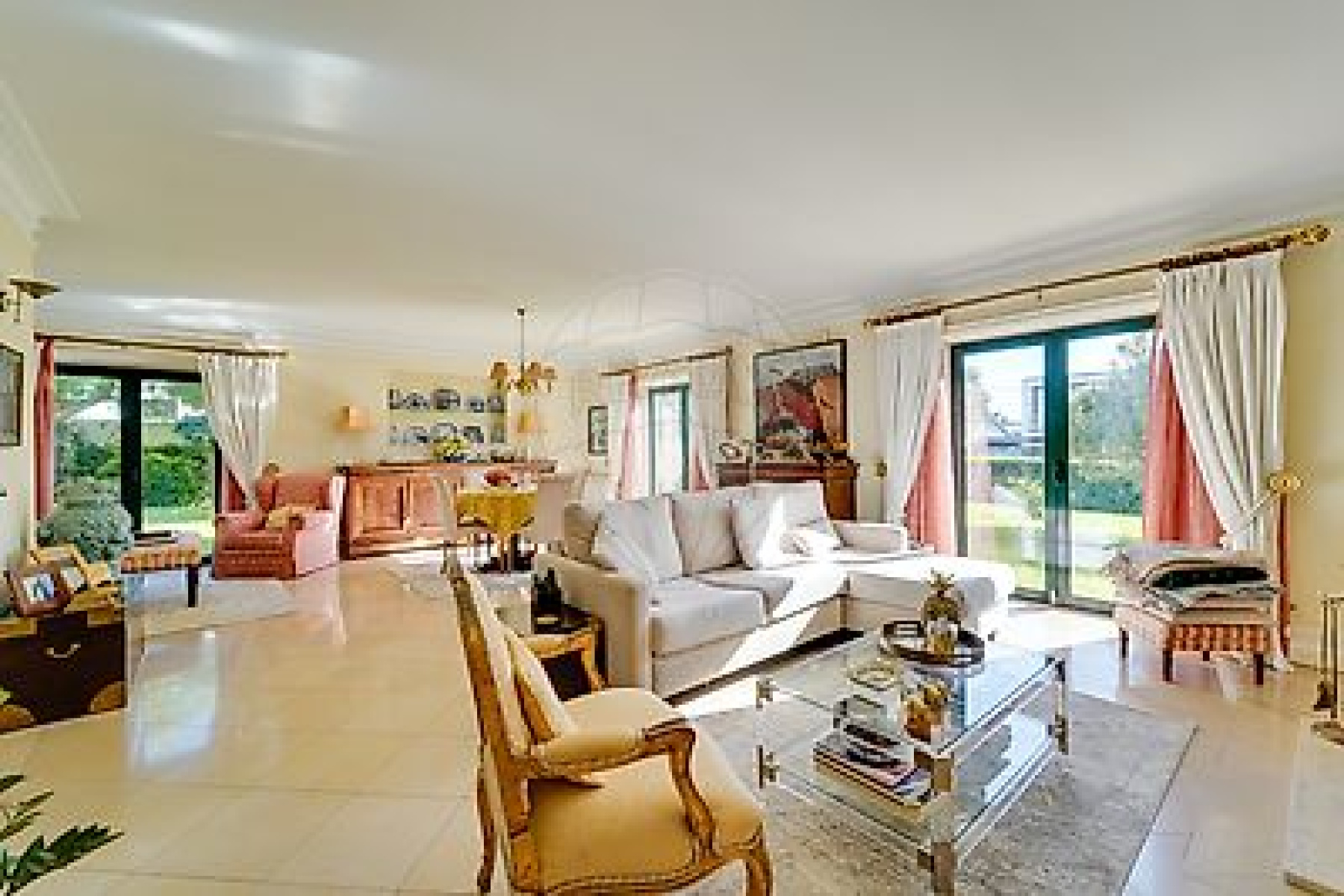 Aveiro - Esgueira, 5 Bedrooms Bedrooms, 0 ,6 BathroomsBathrooms,Villa,For Sale,0,1018