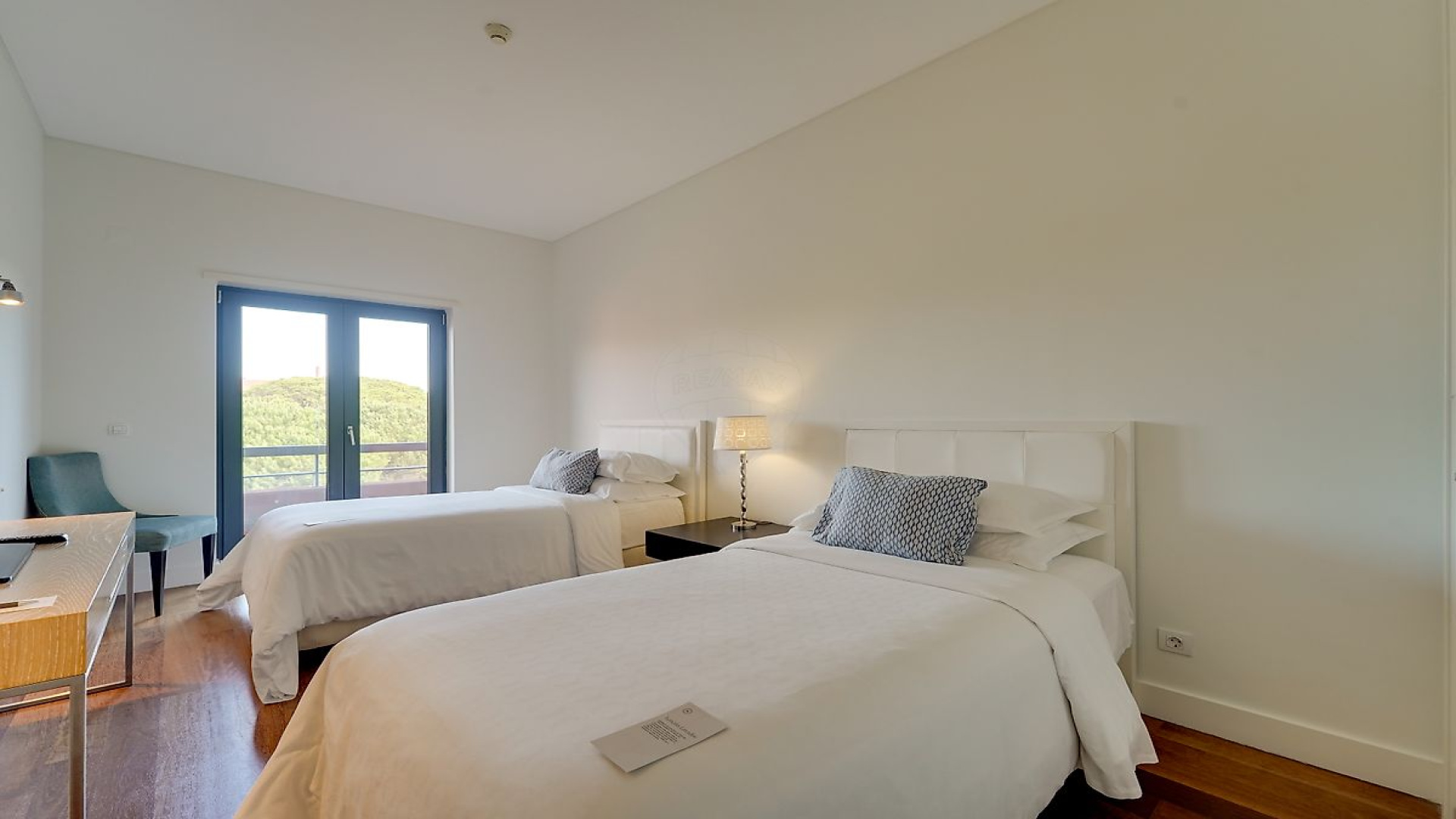 Cascais, 3 Bedrooms Bedrooms, 0 ,5 BathroomsBathrooms,Apartment,For Sale,0,1179