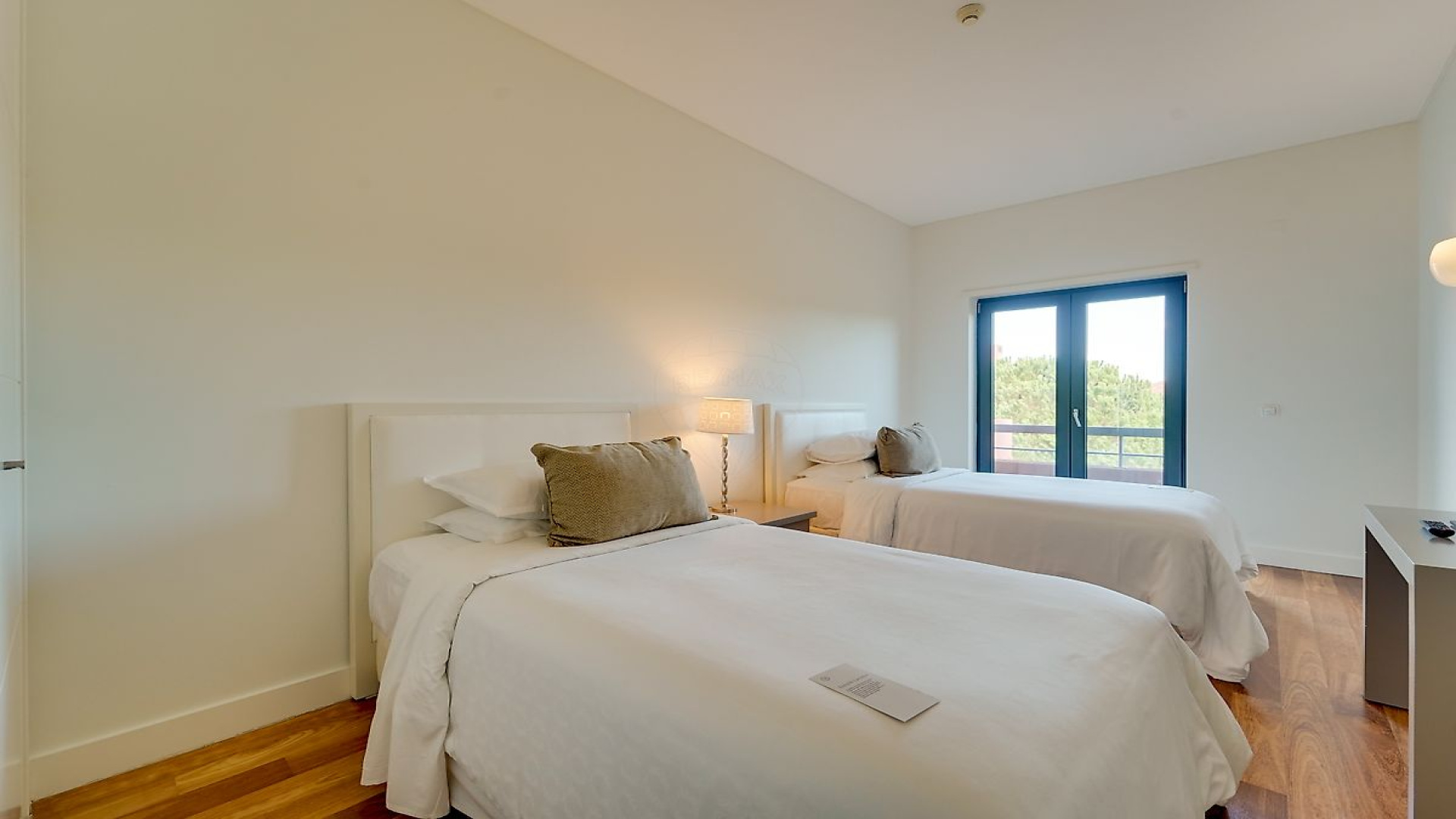 Cascais, 3 Bedrooms Bedrooms, 0 ,5 BathroomsBathrooms,Apartment,For Sale,0,1179