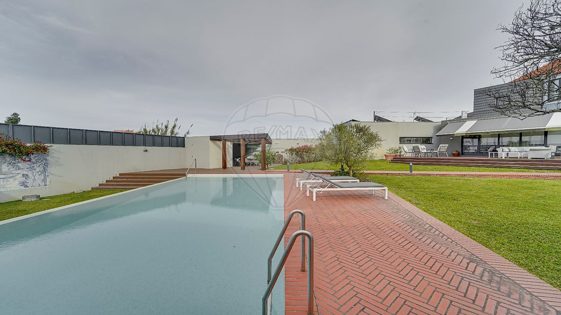 Esgueira - Aveiro, 4 Bedrooms Bedrooms, 0 ,4 BathroomsBathrooms,Villa,For Sale,0,1185