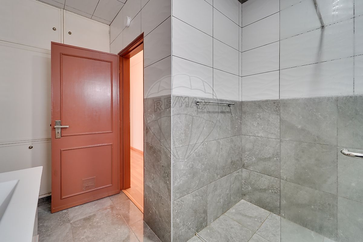 Aveiro, 5 Bedrooms Bedrooms, 0 ,3 BathroomsBathrooms,Villa,For Sale,0,1190