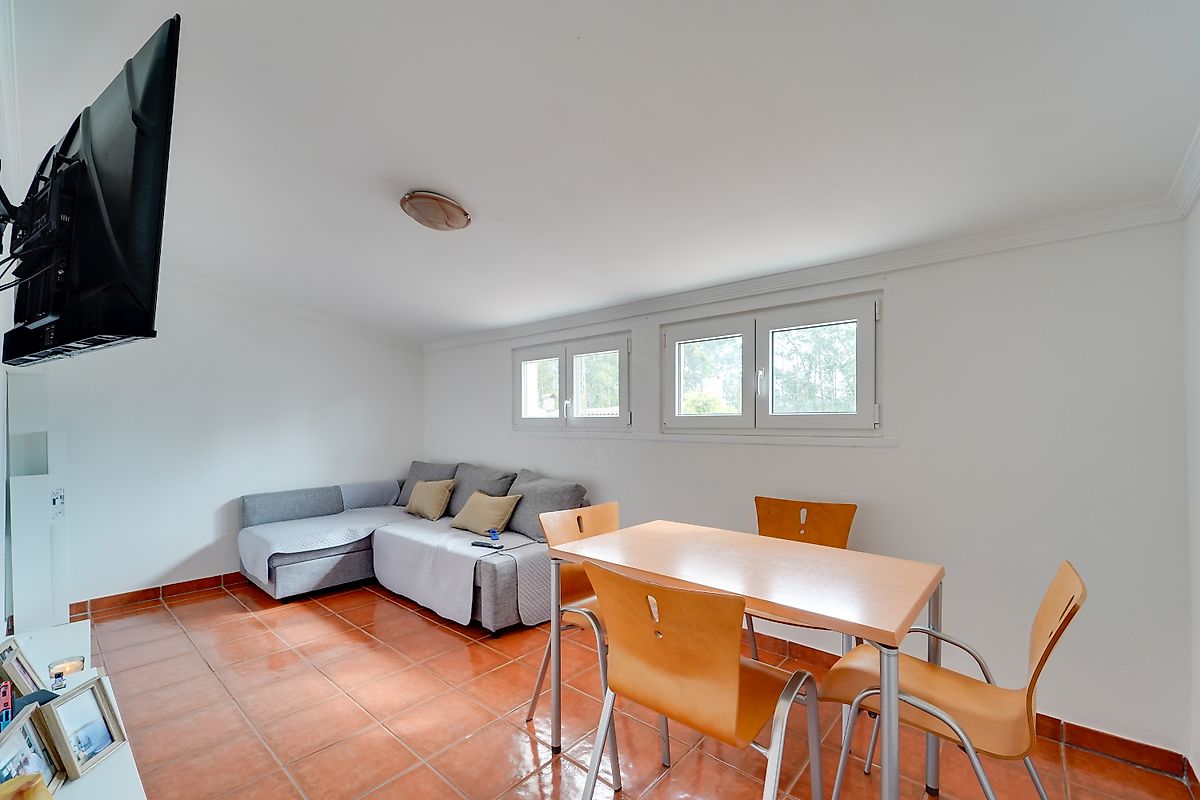 Aveiro, 5 Bedrooms Bedrooms, 0 ,3 BathroomsBathrooms,Villa,For Sale,0,1190