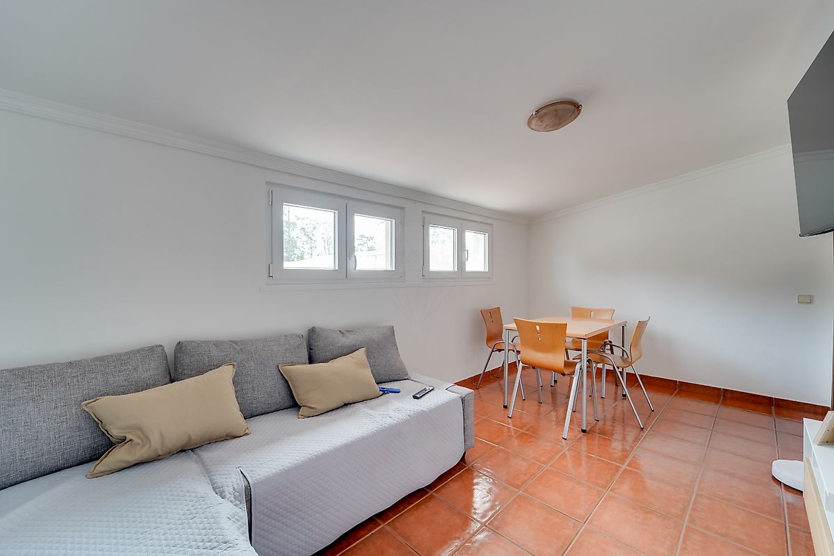 Aveiro, 5 Bedrooms Bedrooms, 0 ,3 BathroomsBathrooms,Villa,For Sale,0,1190