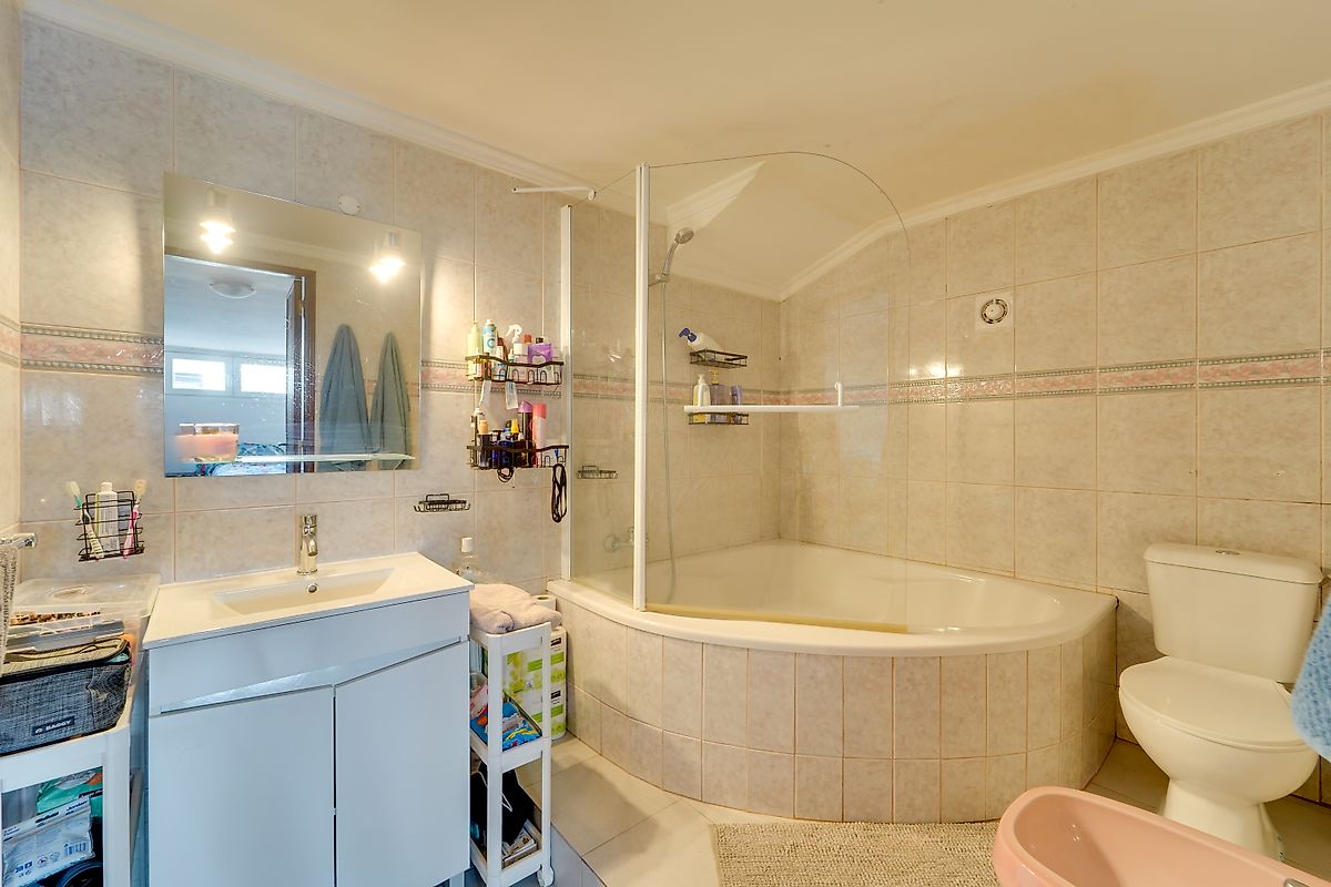 Aveiro, 5 Bedrooms Bedrooms, 0 ,3 BathroomsBathrooms,Villa,For Sale,0,1190