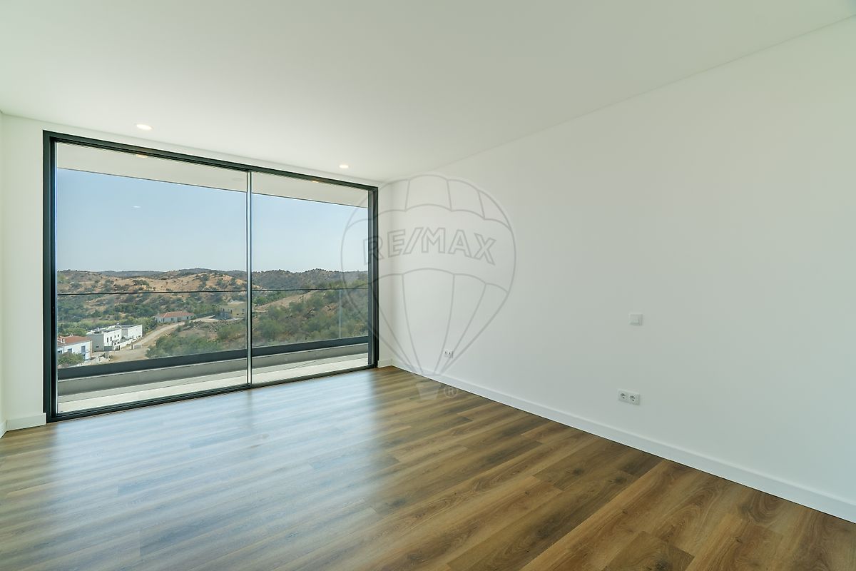 Alcoutim - Algarve, 4 Bedrooms Bedrooms, 0 ,5 BathroomsBathrooms,Villa,For Sale,0,1193