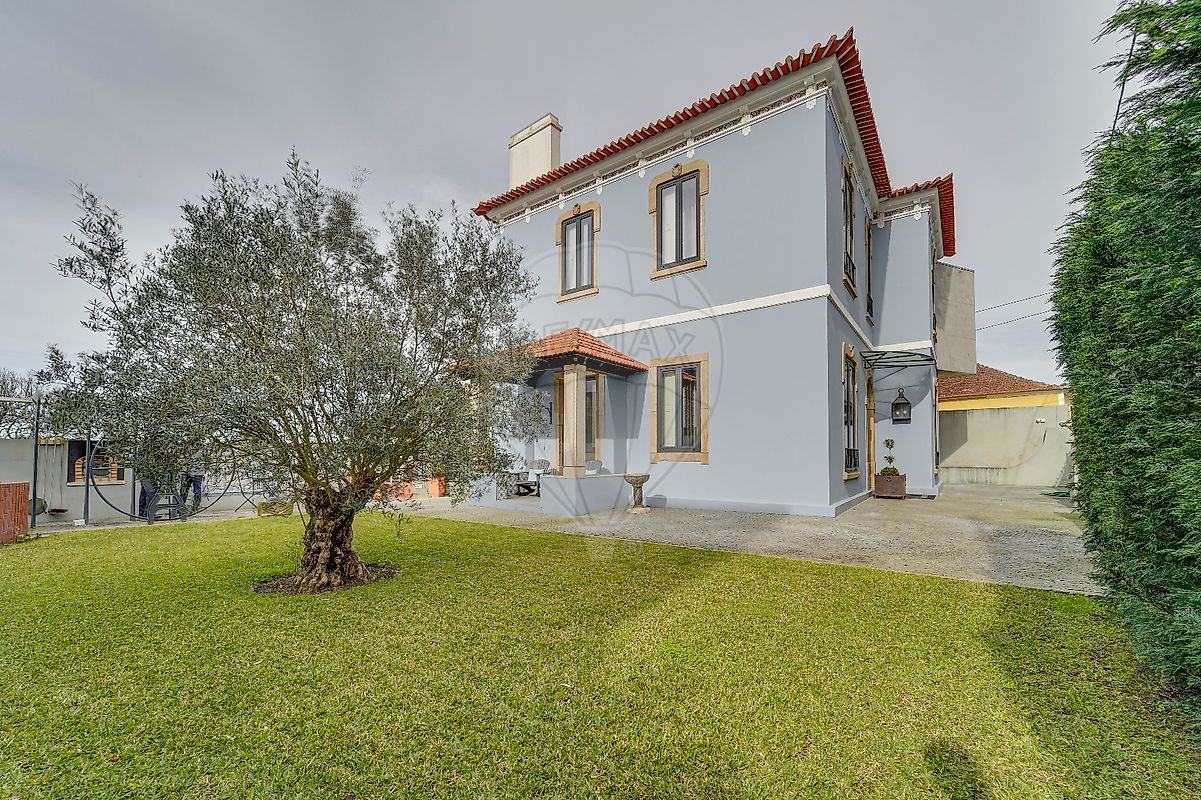 Esgueira - Aveiro, 4 Bedrooms Bedrooms, 0 ,4 BathroomsBathrooms,Villa,For Sale,0,1194