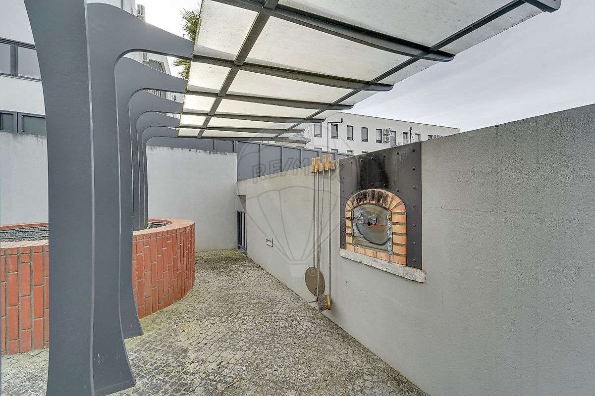 Esgueira - Aveiro, 4 Bedrooms Bedrooms, 0 ,4 BathroomsBathrooms,Villa,For Sale,0,1194