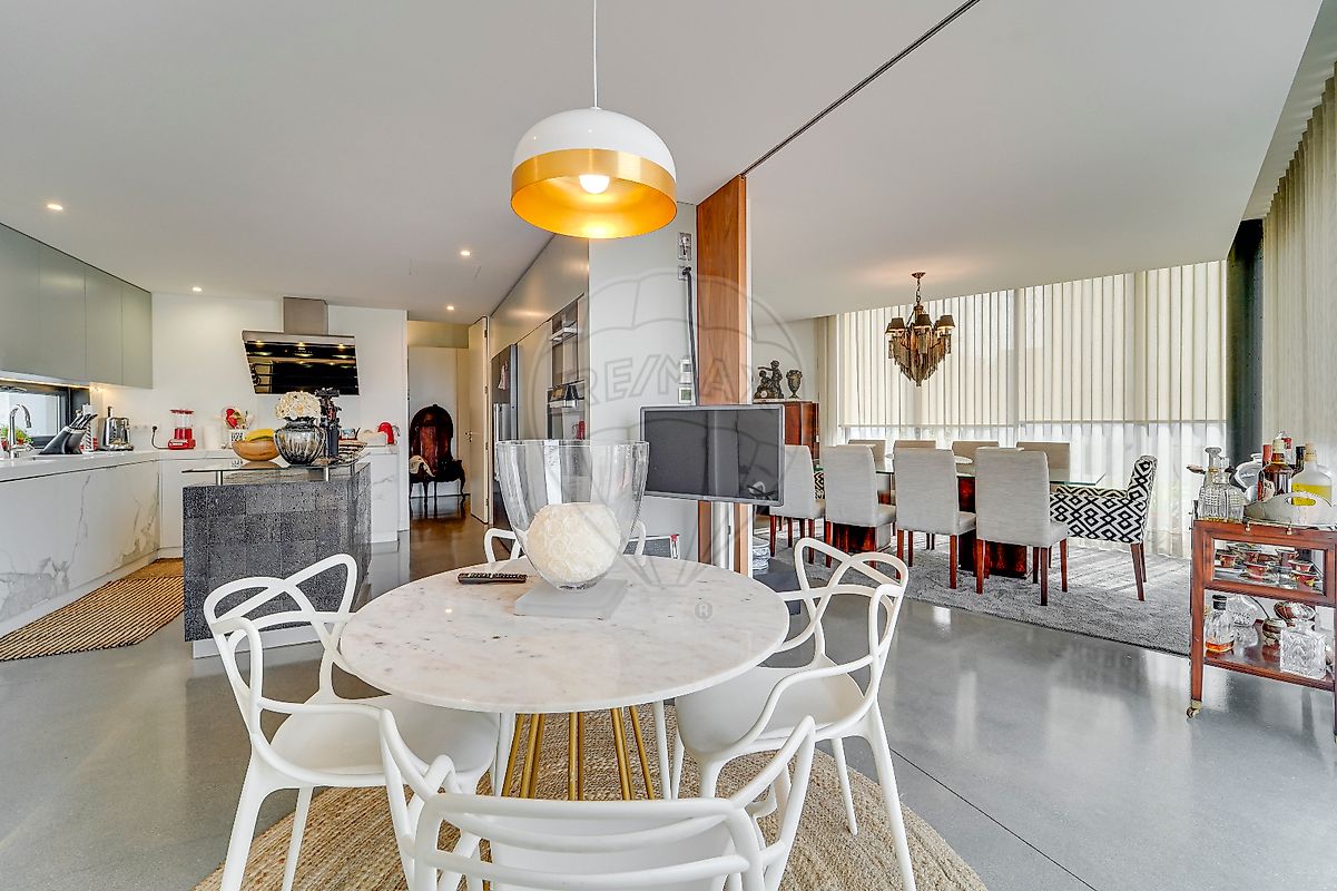 Esgueira - Aveiro, 4 Bedrooms Bedrooms, 0 ,4 BathroomsBathrooms,Villa,For Sale,0,1194