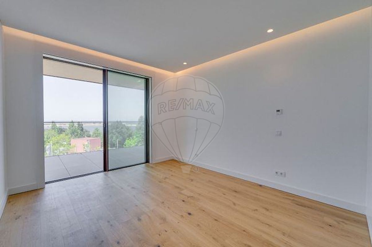 Canidelo - Porto, 3 Bedrooms Bedrooms, 0 ,4 BathroomsBathrooms,Apartment,For Sale,0,1198