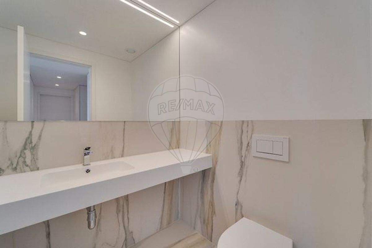 Canidelo - Porto, 3 Bedrooms Bedrooms, 0 ,4 BathroomsBathrooms,Apartment,For Sale,0,1198