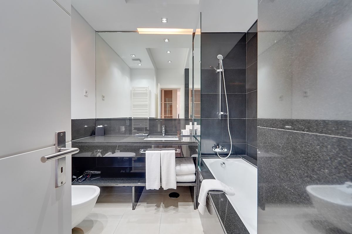 Cascais, 3 Bedrooms Bedrooms, 0 ,5 BathroomsBathrooms,Apartment,For Sale,0,1200