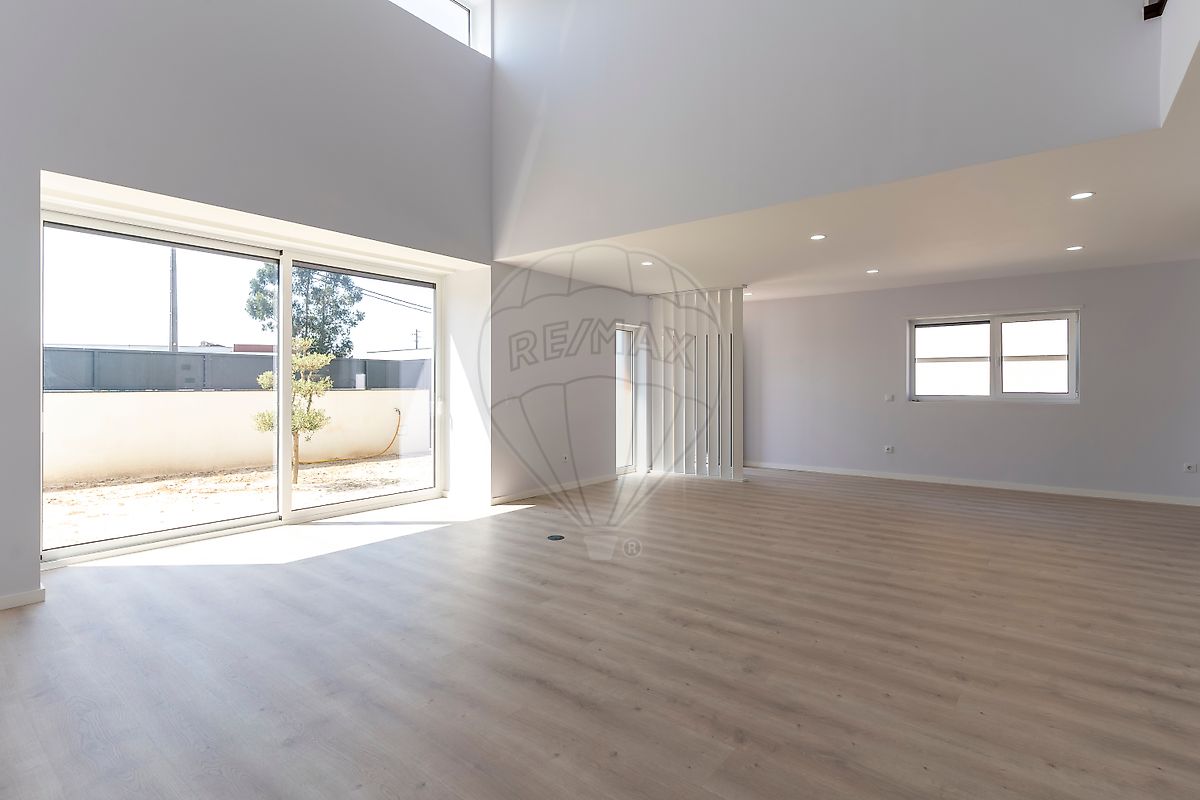 Aradas - Aveiro, 4 Bedrooms Bedrooms, 0 ,3 BathroomsBathrooms,Villa,For Sale,0,1203