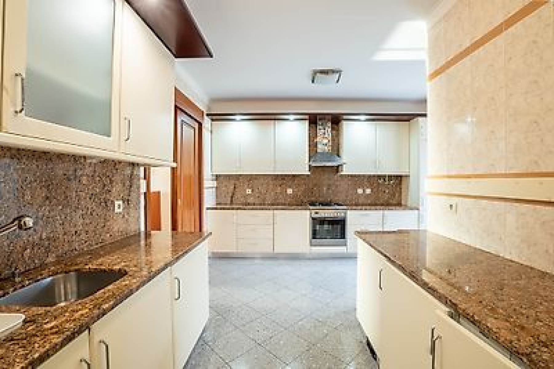 Aveiro, 3 Bedrooms Bedrooms, 0 ,3 BathroomsBathrooms,Apartment,For Sale,0,1023