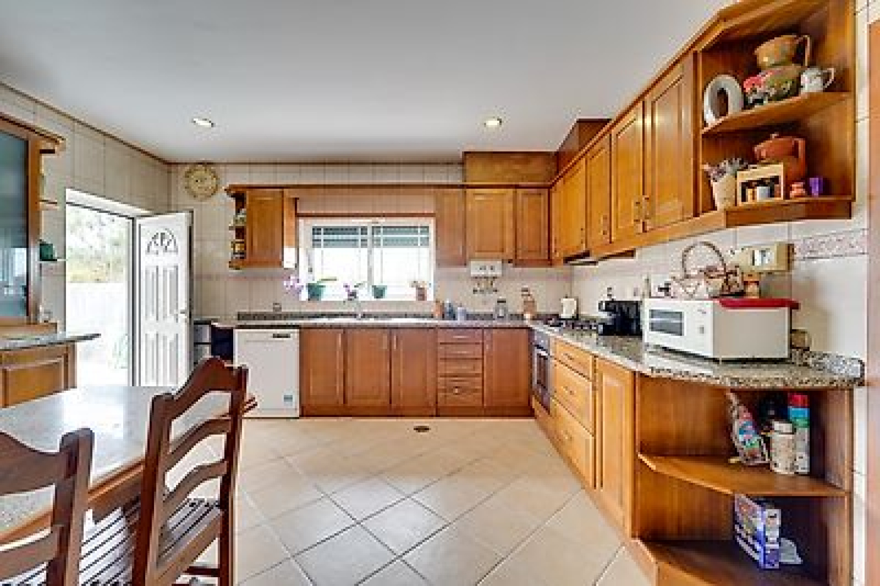 Aveiro, 4 Bedrooms Bedrooms, 0 ,2 BathroomsBathrooms,Villa,For Sale,0,1024