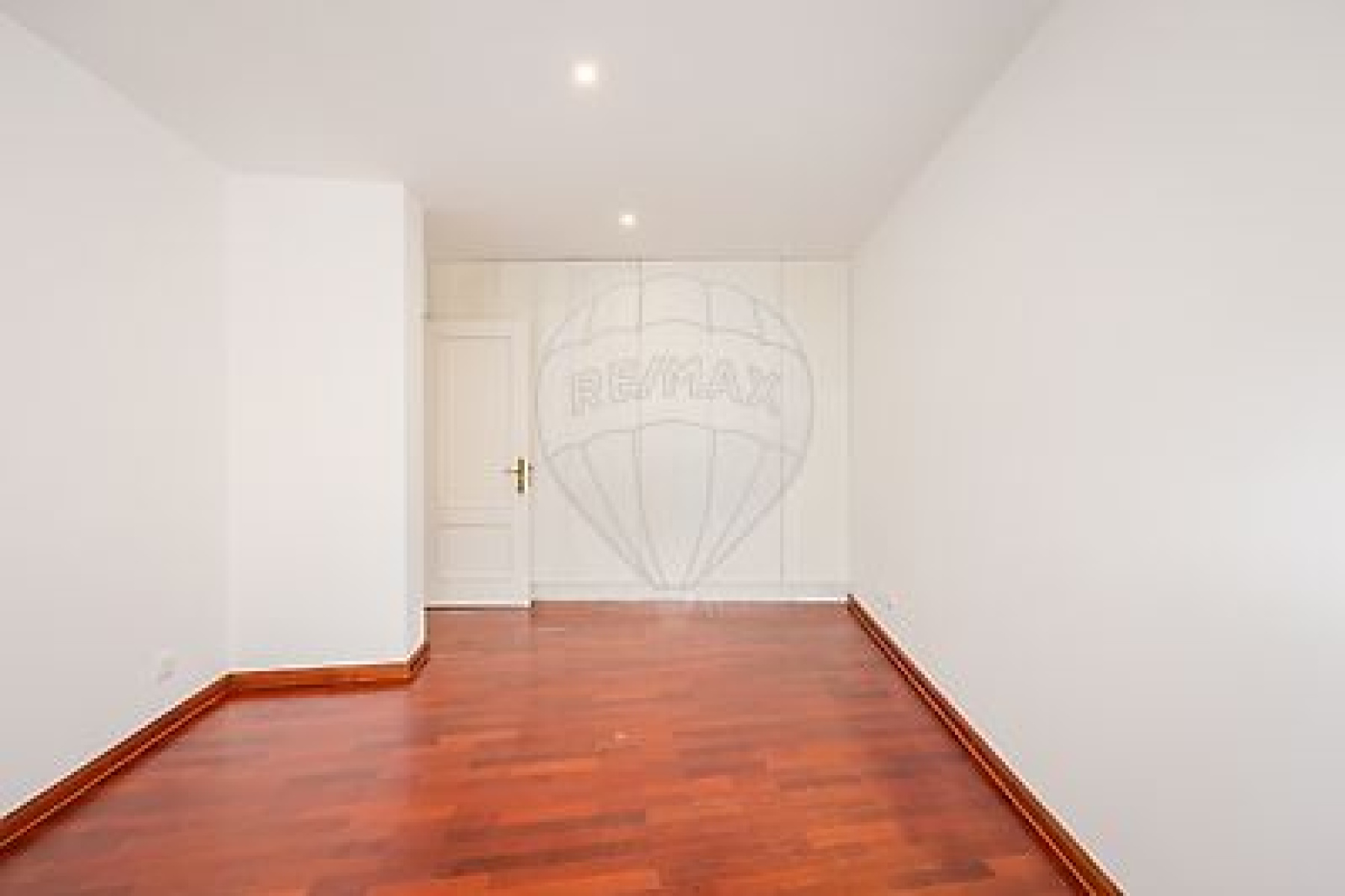 Aveiro, 2 Bedrooms Bedrooms, 0 ,1 BathroomBathrooms,Apartment,For Sale,0,1041