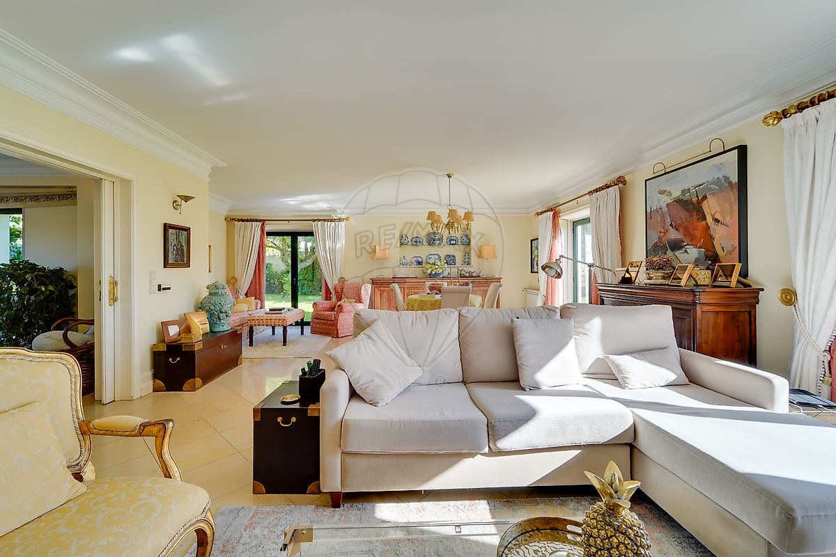 Esgueira - Aveiro, 5 Bedrooms Bedrooms, 0 ,6 BathroomsBathrooms,Villa,For Sale,0,1074